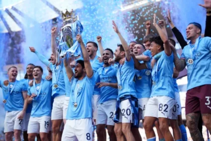 man city footballers with trophy