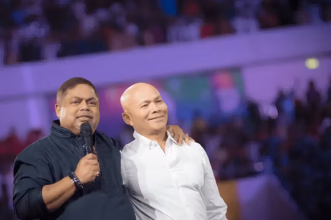 qnet founder vijay eswaran joseph bismark e1542332953502
