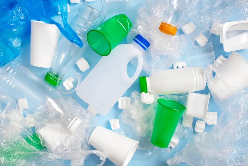 Role of Plastics in water pollution